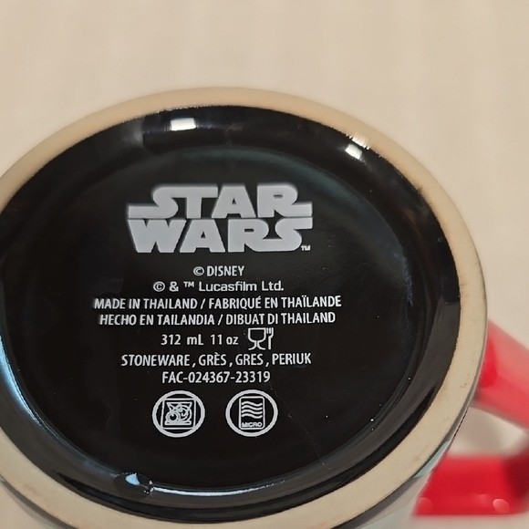 Star Wars Black Mug with Red Handle - Picture 2 of 4